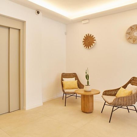 Excelsior Estudios & Apartamentos San Antonio  Ngoại thất bức ảnh